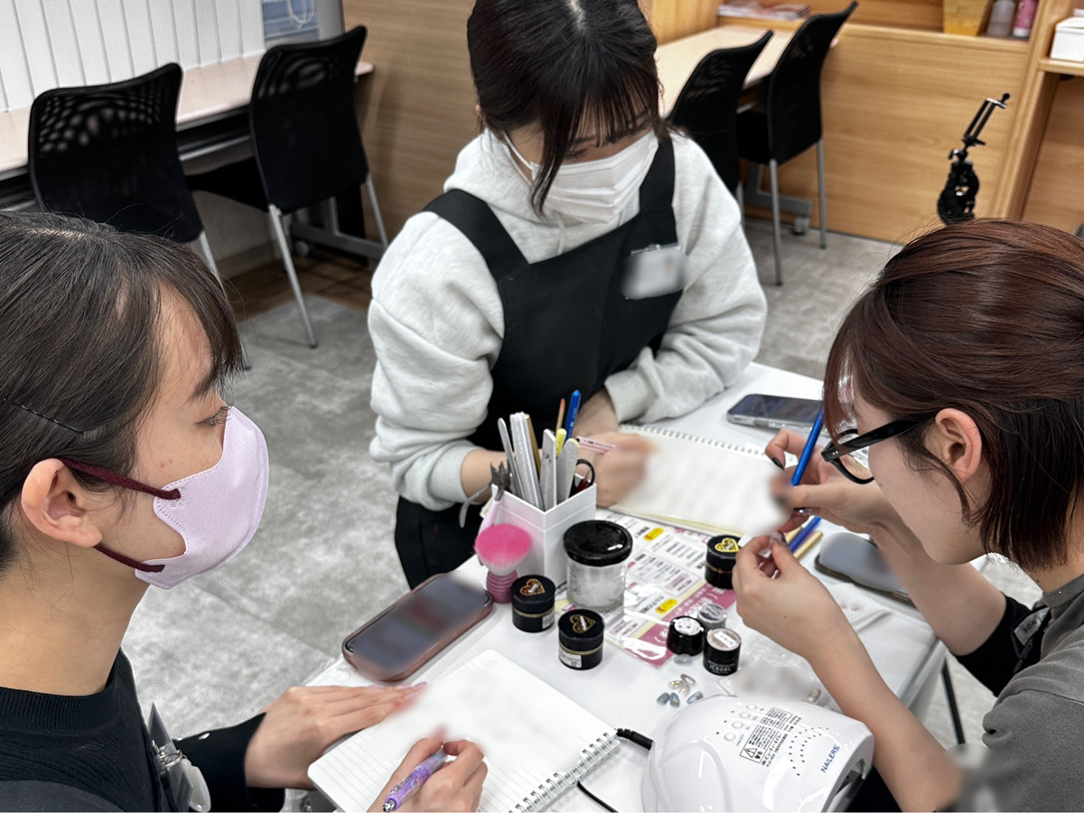 ネイリスト求人 | ネイリストの求人情報公式サイト | ABCネイル 銀座・新宿・池袋