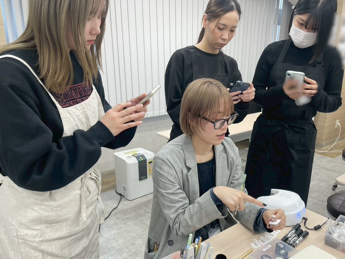 ネイリスト求人 | ネイリストの求人情報公式サイト | ABCネイル 銀座・新宿・池袋